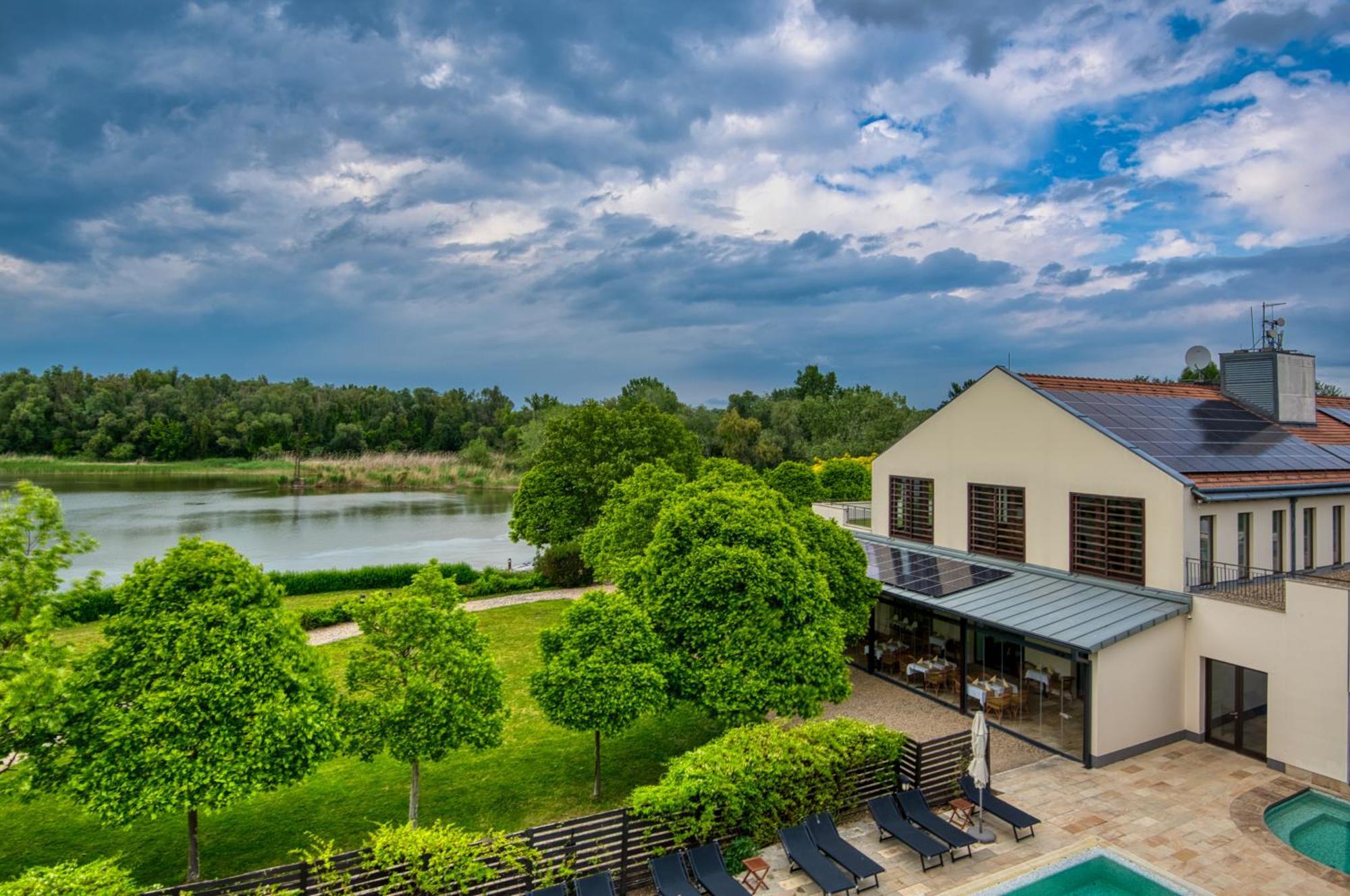 Tisza Balneum Hotel Tiszafüred Exterior foto